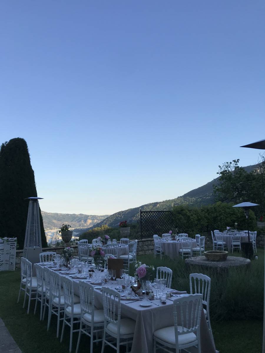 Traiteur pour mariage bohème a Nice dans les Alpes maritimes.